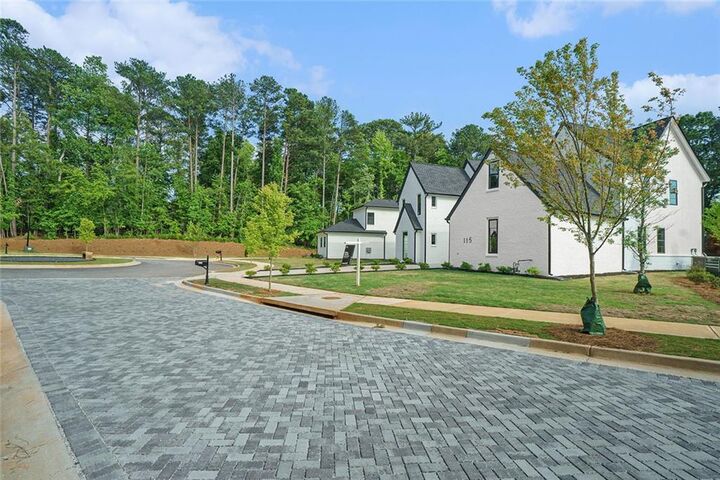 Property Photo: 115 Thome Drive GA 30022