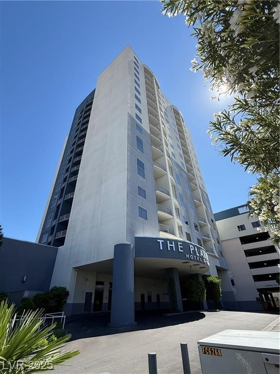 Property Photo: 211 East Flamingo Road 414 NV 89169