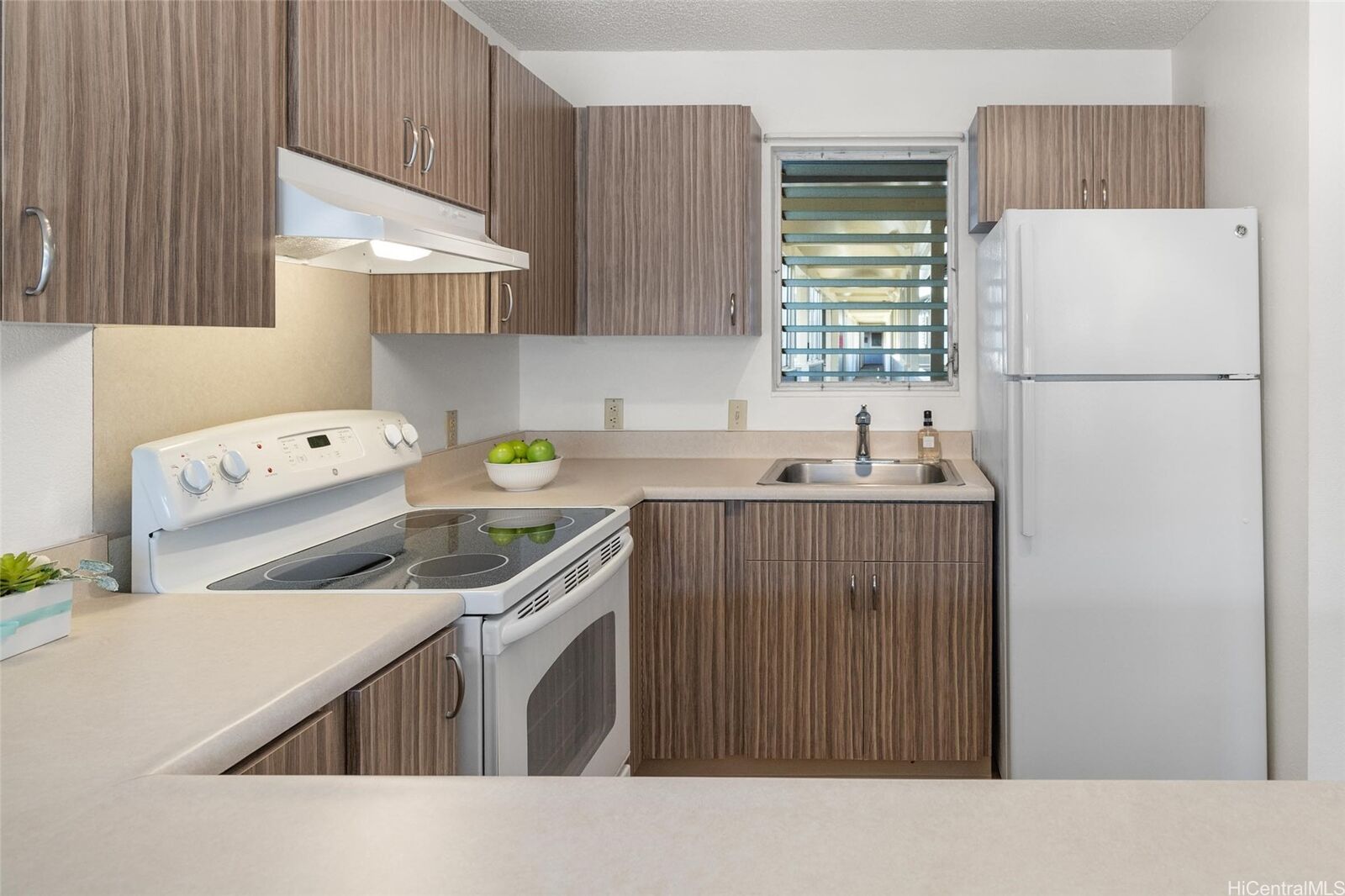 Property Photo: 95-1050 Makaikai Street 26M HI 96789