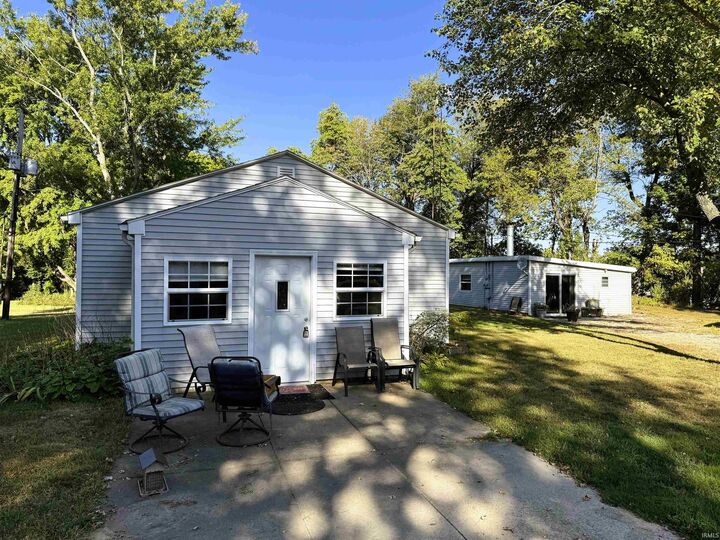 Property Photo: 8100 Gardner Road IN 47610