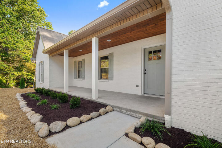 Property Photo: 1134 Paradise Drive TN 37849