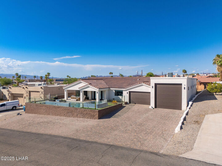 Property Photo: 1659 Kirk Dr AZ 86404