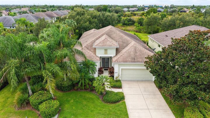 Property Photo:  4738 Claremont Park Drive  FL 34211 