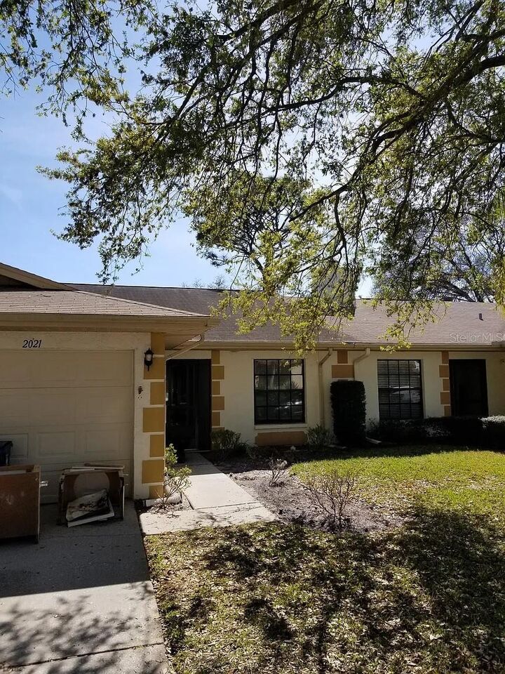 2021 Saginaw Court  Oldsmar FL 34677 photo