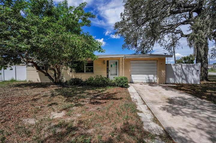 Property Photo:  4223 Kibler Lane  FL 34691 