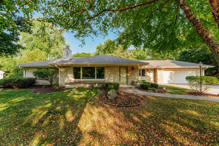 1920 Fairhaven Blvd  Elm Grove WI 53122 photo