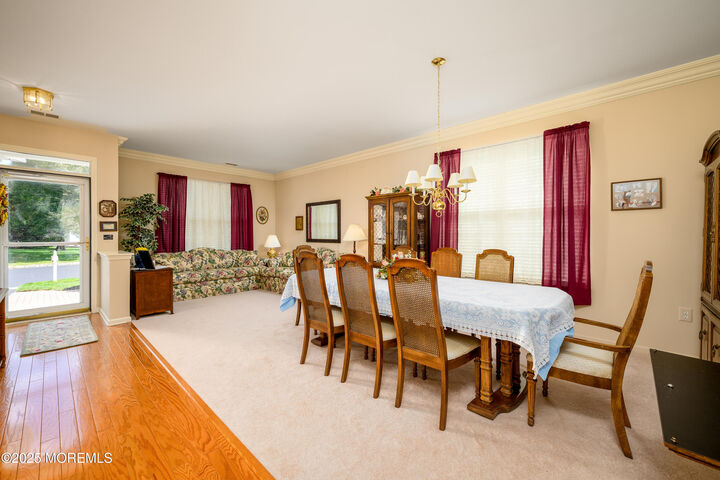 Property Photo: 4 Gladston Court NJ 08527