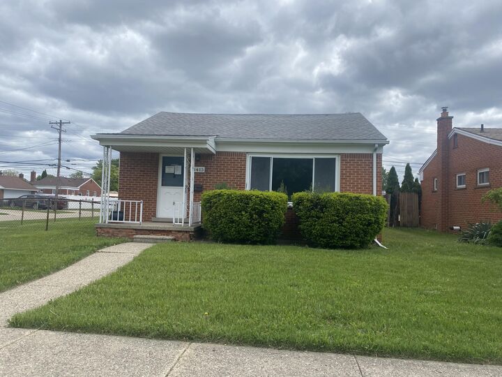 15413 Kennebec Street  Southgate MI 48195 photo