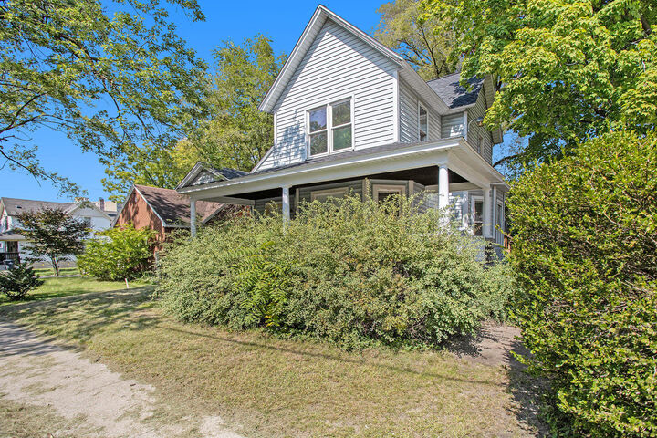 Property Photo:  923 Stockbridge Avenue  MI 49001 