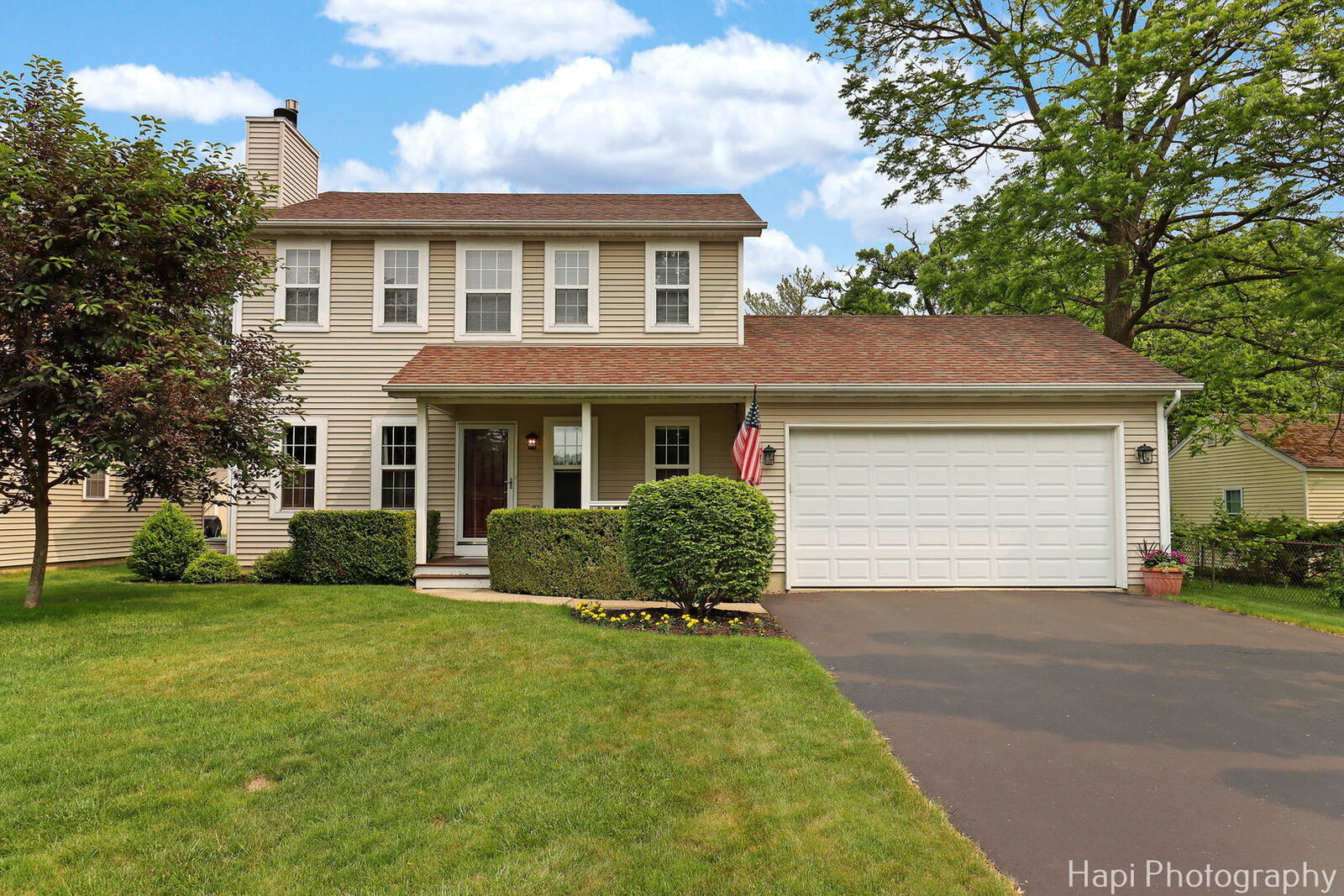Property Photo:  21556 W Sarah Drive  IL 60046 