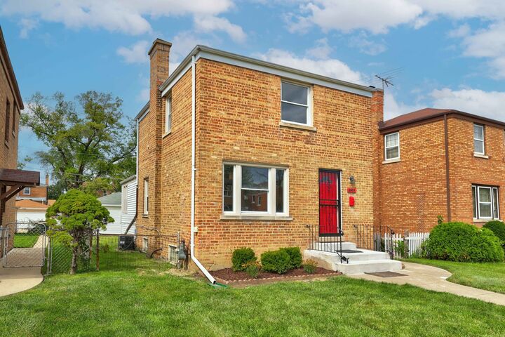 Property Photo: 3901 Jackson Street IL 60104