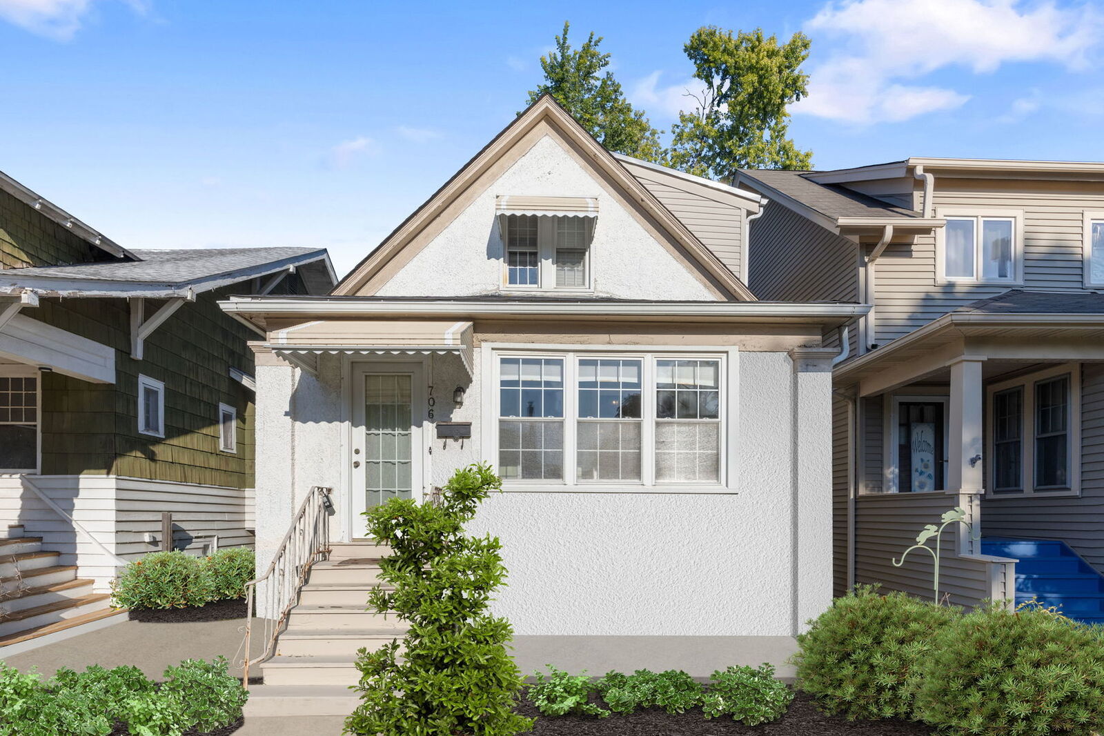 Property Photo:  706 S Oak Park Avenue  IL 60304 