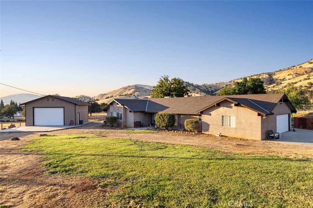 Property Photo:  7214 Lupine Drive  CA 93657 