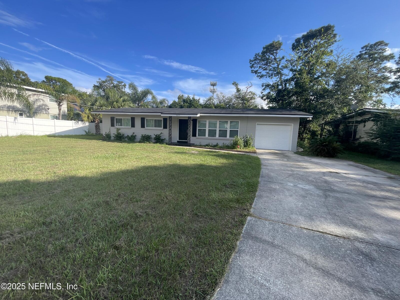 Property Photo:  5824 Yellow Pine Drive  FL 32277 