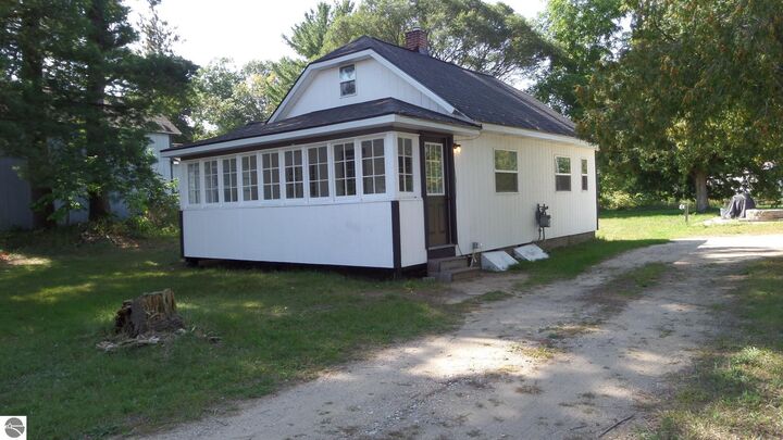 Property Photo: 2626 Depot Road MI 49643