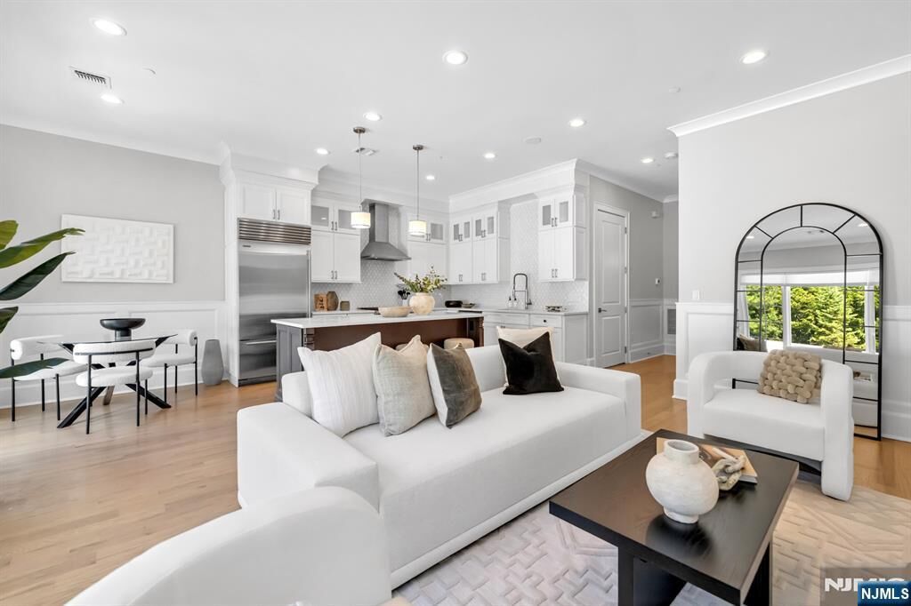 Property Photo:  12 Gabriel Court 12  NJ 07652