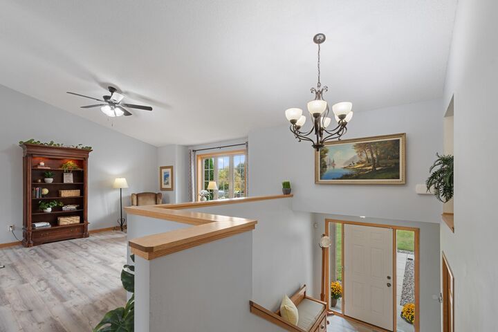 Property Photo: 909 Hope Avenue MN 55352