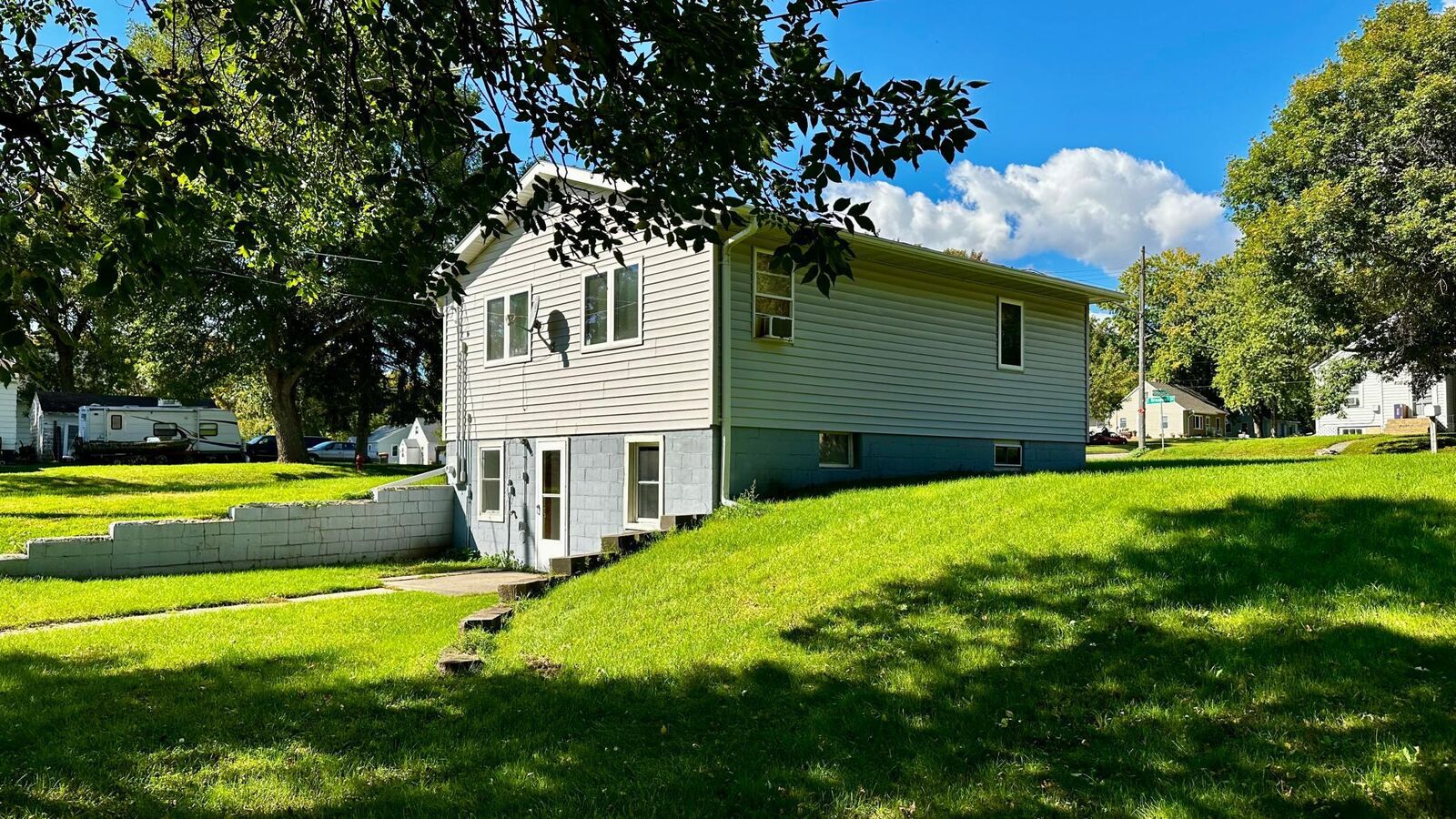 Property Photo: 401 E Broadway Street MN 56381