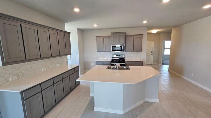 Property Photo:  7745 Tuscarora Drive  TX 76259