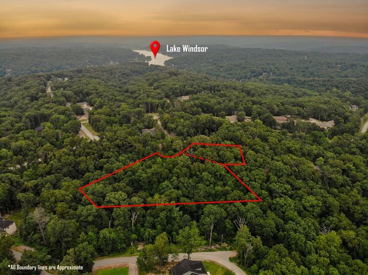 Property Photo:  Hollis Circle  AR 72715 