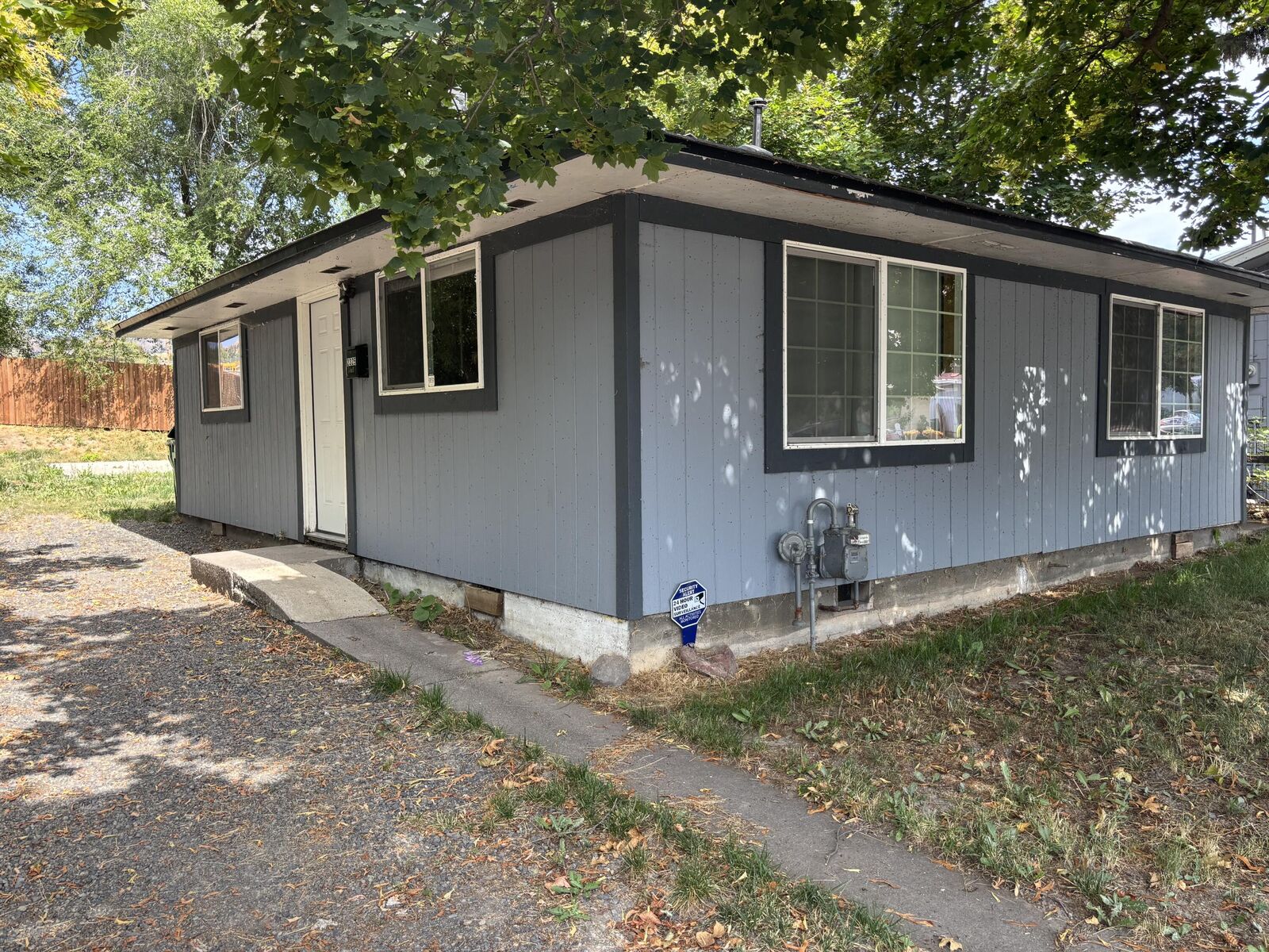 Property Photo: 2325 Home Avenue OR 97601