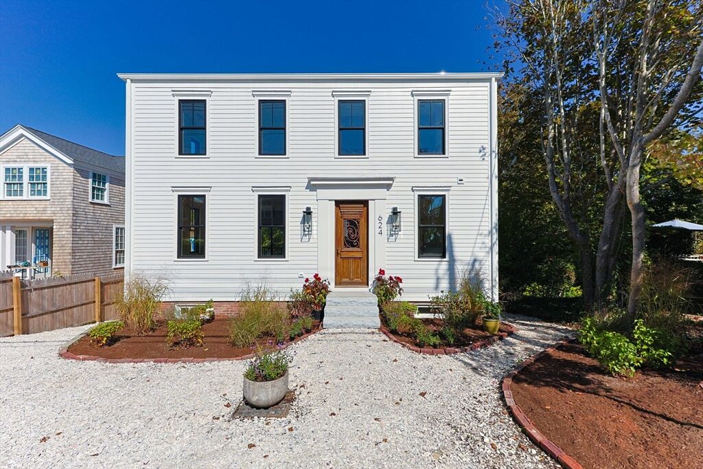 Property Photo:  624 Commercial Street  MA 02657 