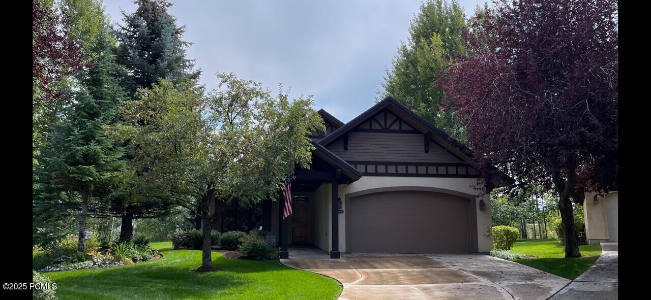 Property Photo: 1084 Matterhorn Court UT 84049