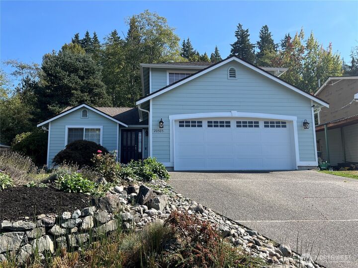 Property Photo:  20505  81st Drive NE  WA 98223 
