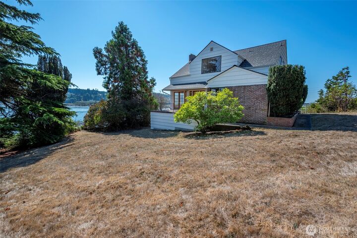 Property Photo: 342 Frost Lane WA 98277