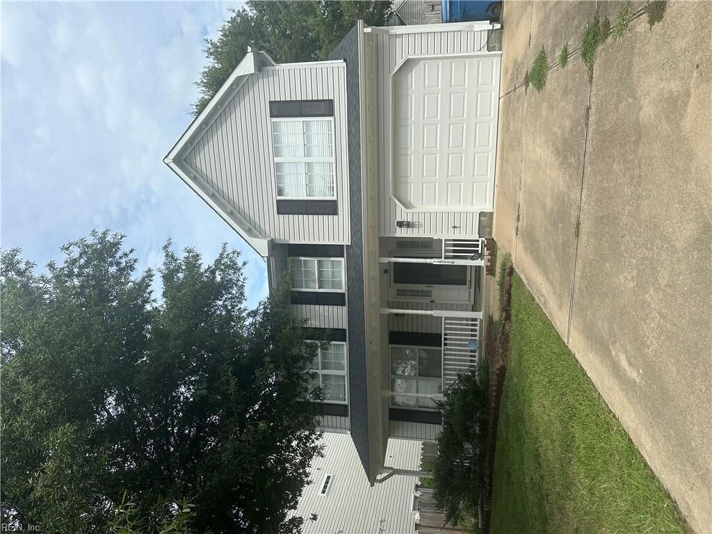 Property Photo: 1516 Saddle Ct VA 23453