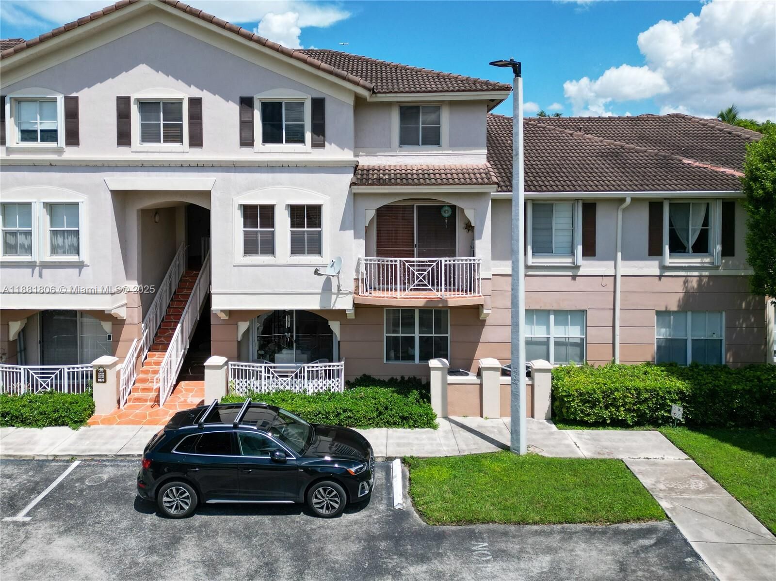 Property Photo:  8826 W Flagler St 113  FL 33174 