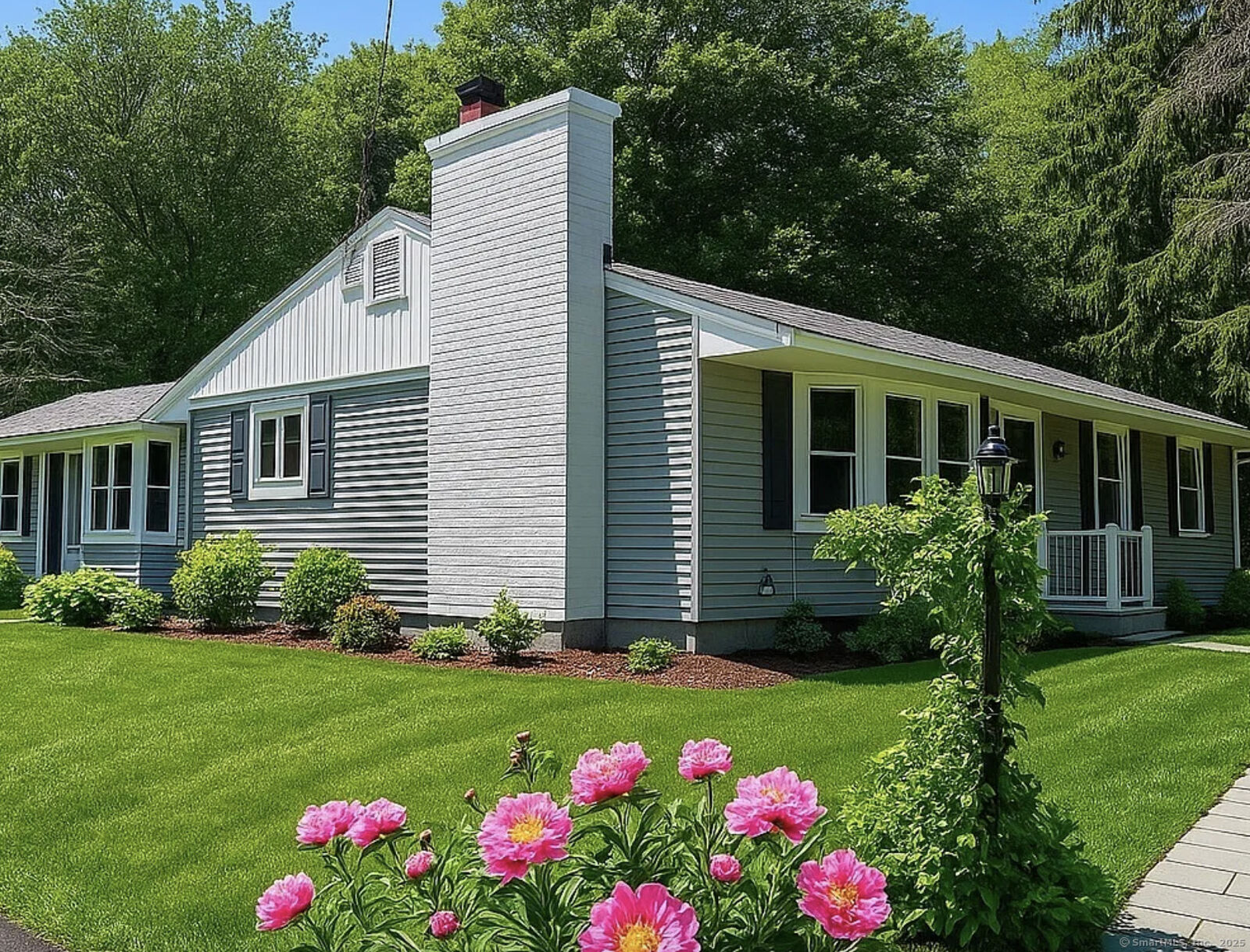 Property Photo:  11 Pond Circle Road  CT 06498 