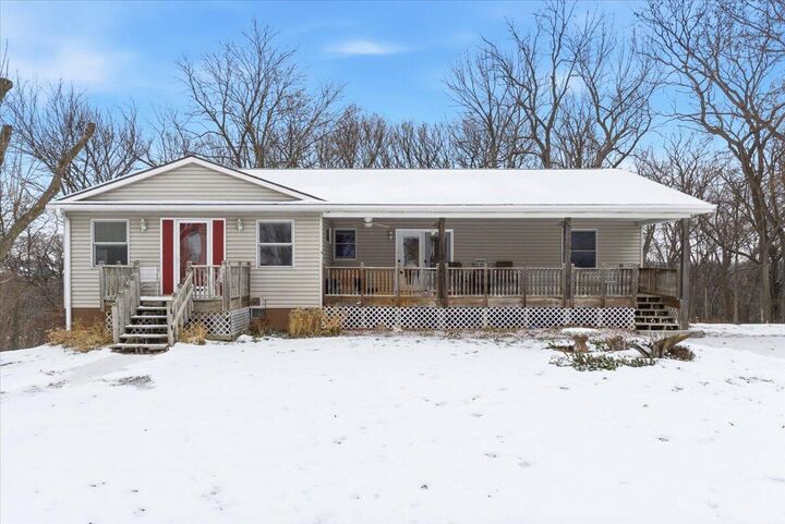 Property Photo: 21586 Goode Avenue IA 51534