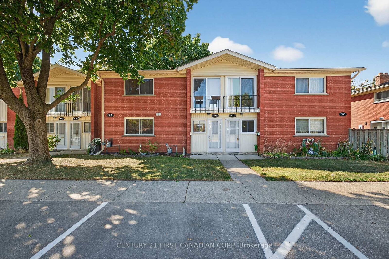 Property Photo:  1090 Kipps Lane 102  ON N5Y 1V4 