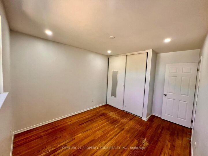 Property Photo:  57 Archdekin Drive  ON L6V 1Y1 