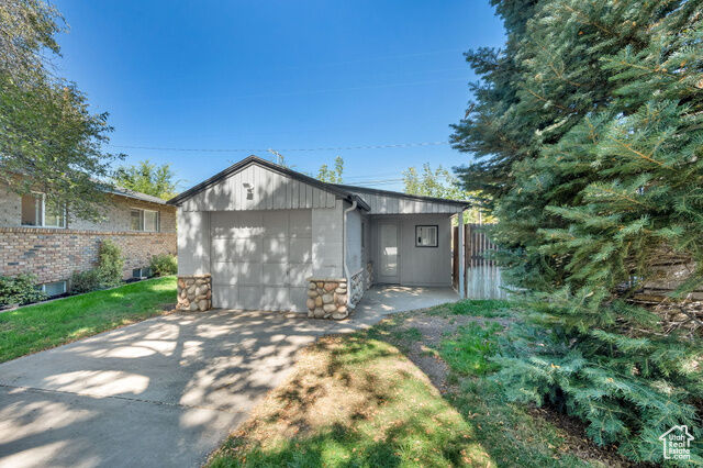 Property Photo:  2041 E Ashton Cir  UT 84109 