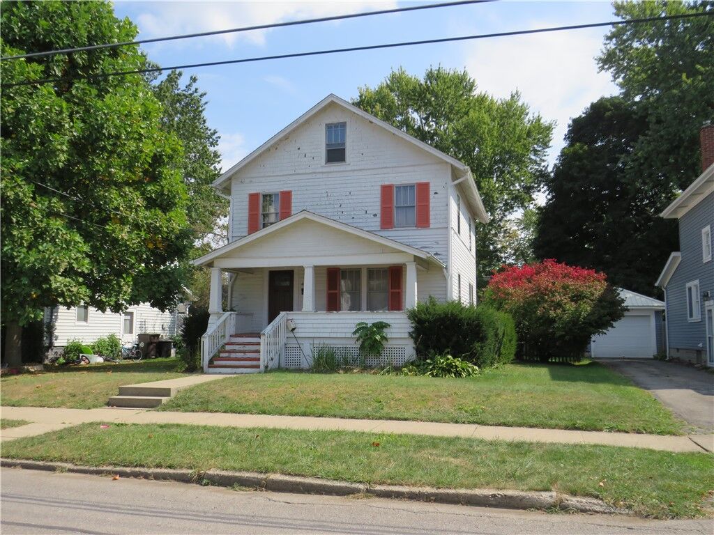 Property Photo:  606 Spring St  PA 16127 