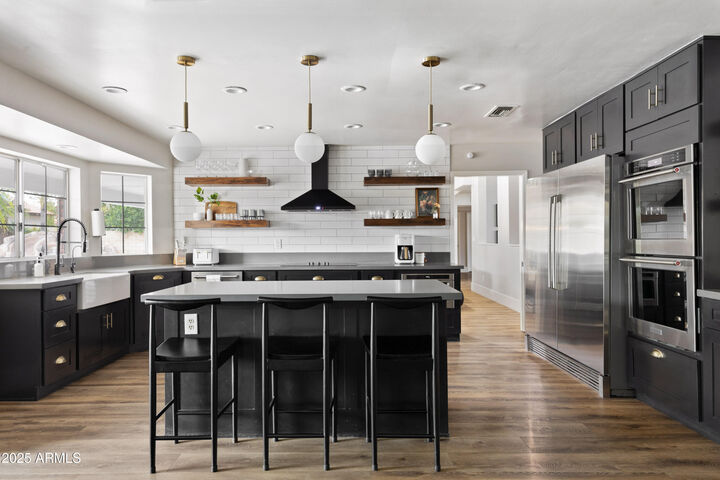 Property Photo:  3508 E Encanto Street  AZ 85213 