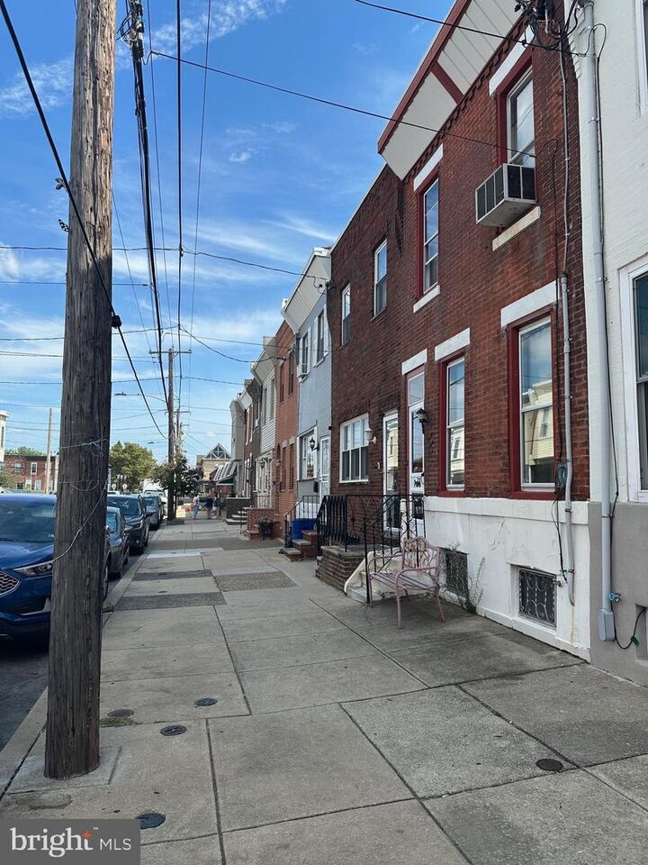 Property Photo:  334 Jackson Street  PA 19148 