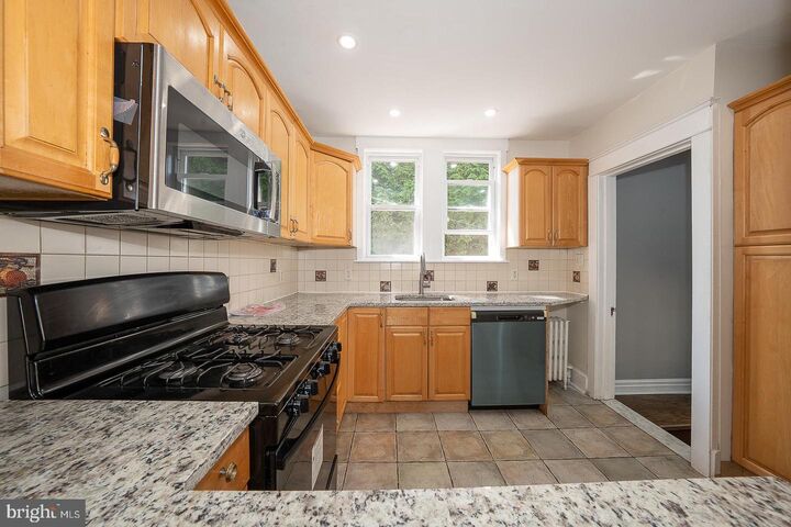 522 Alexander Avenue  Drexel Hill PA 19026 photo