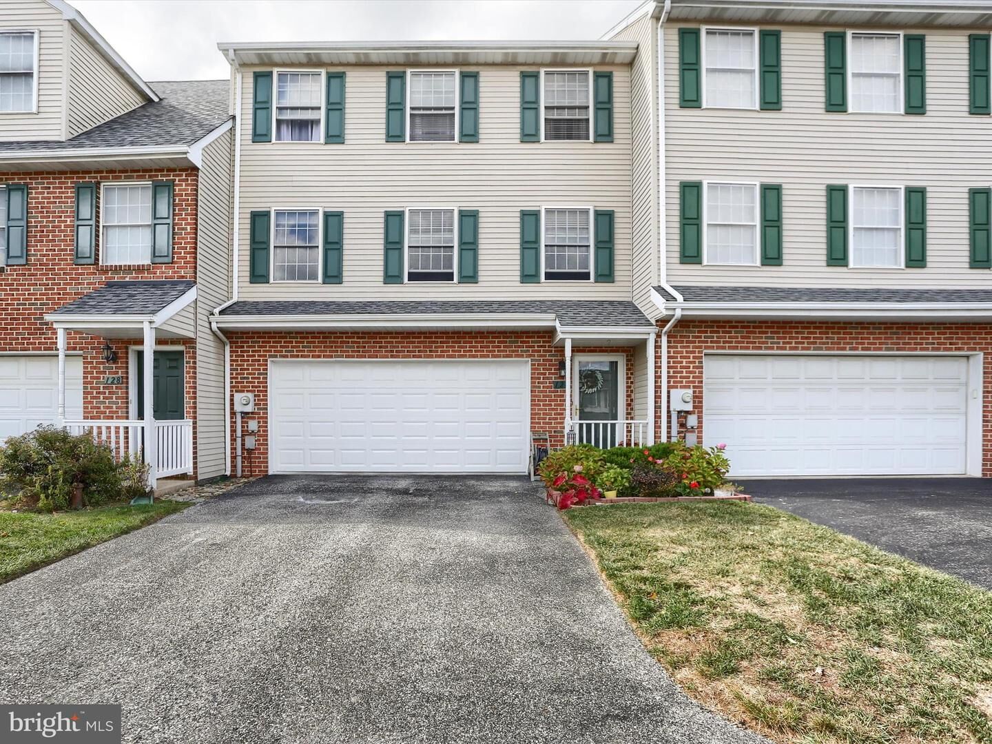 Property Photo:  126 Country Ridge Drive  PA 17356 