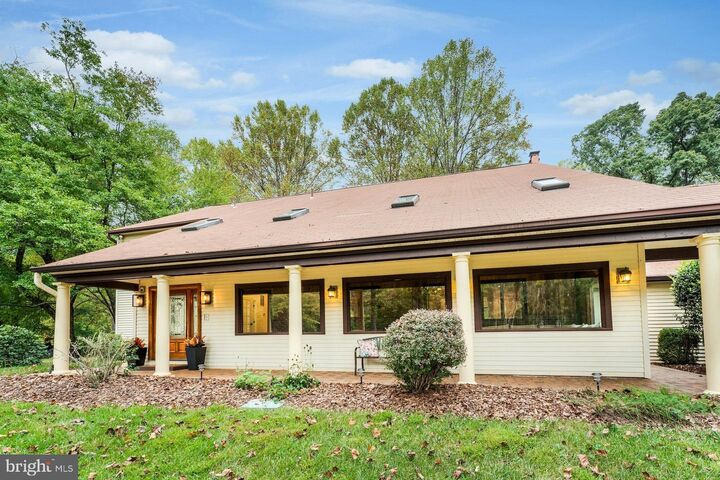 Property Photo:  10702 Milkweed Drive  VA 22066 