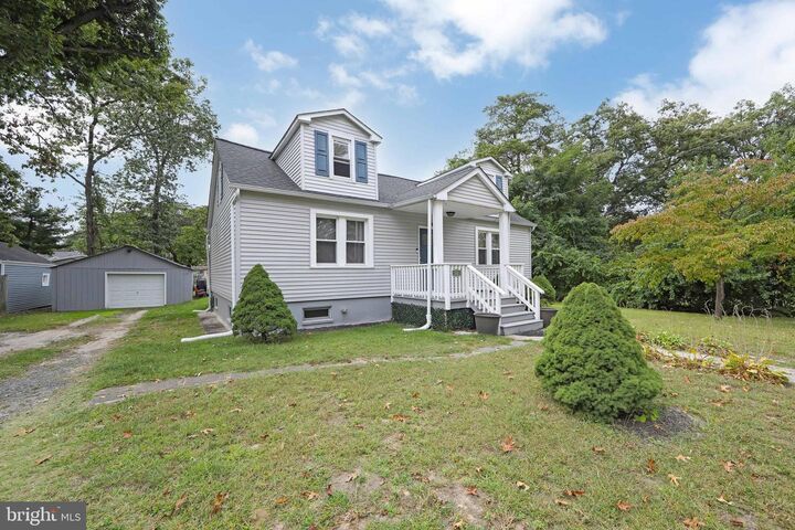 Property Photo:  14 Delaware Avenue  NJ 08036 