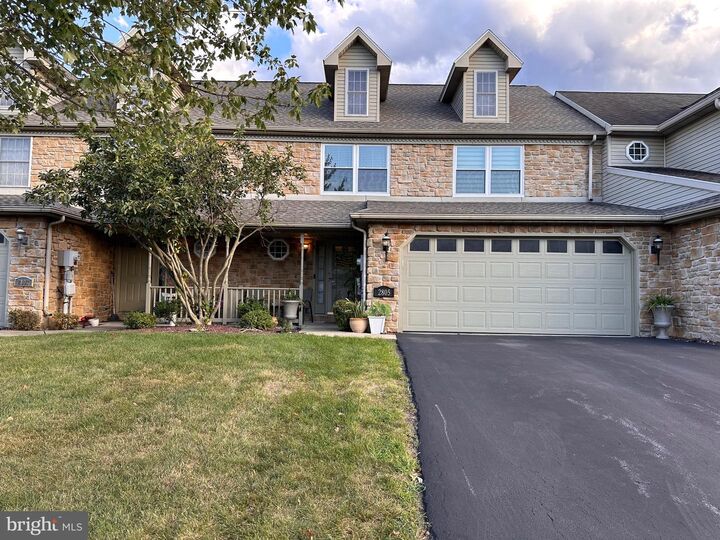 Property Photo:  2805 Oakwood Drive  PA 17110 