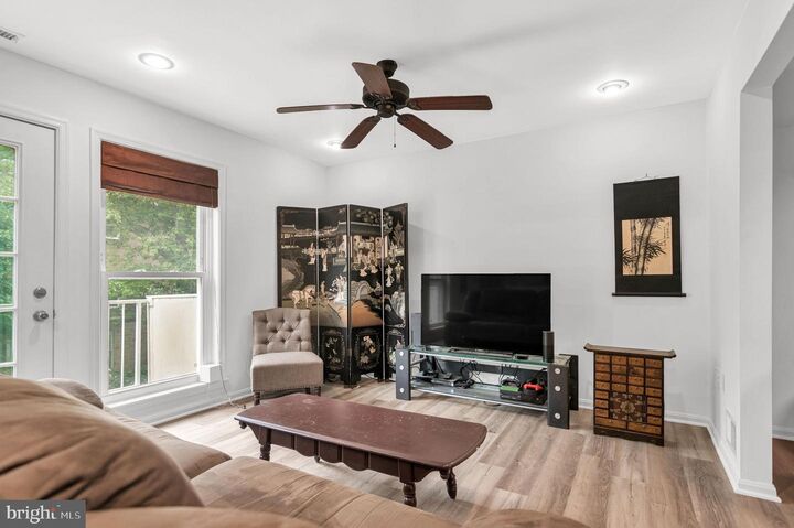 Property Photo: 3704 Persimmon Circle VA 22031