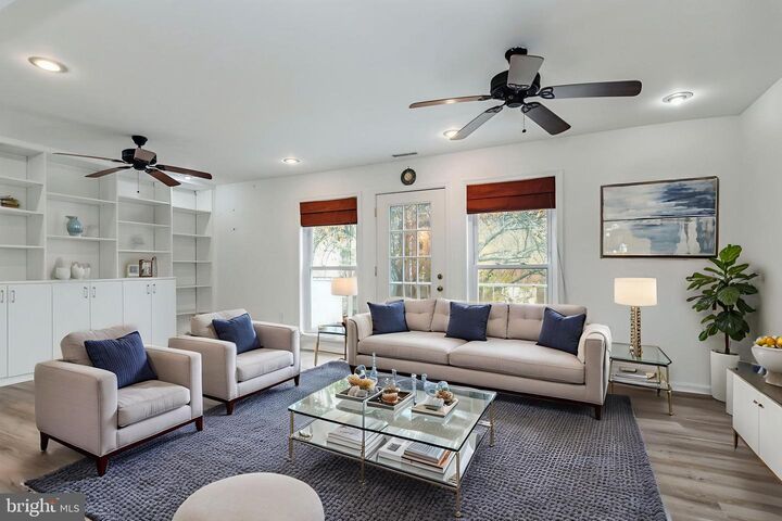 Property Photo: 3704 Persimmon Circle VA 22031