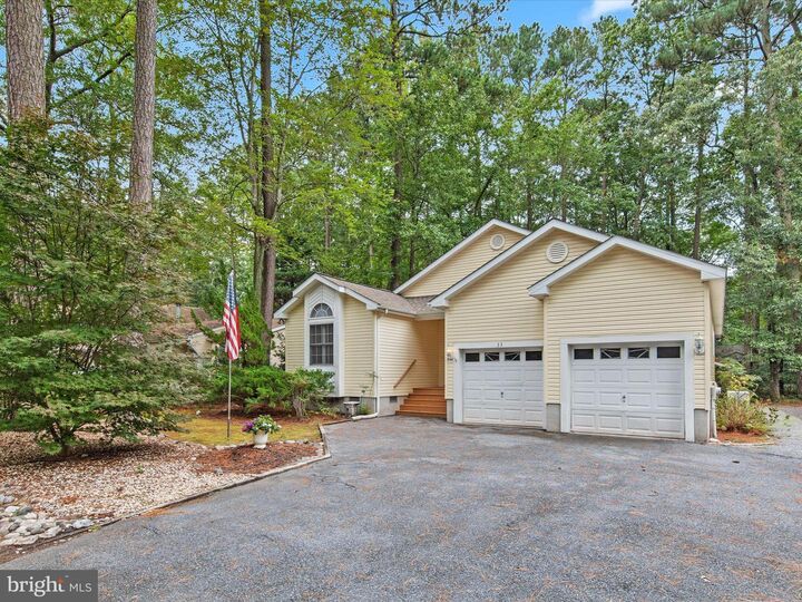 Property Photo: 33 Pinehurst Road MD 21811