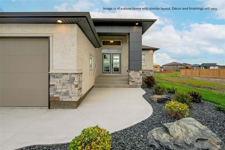 Property Photo:  21 Willow Lane  MB R5A 0B6 