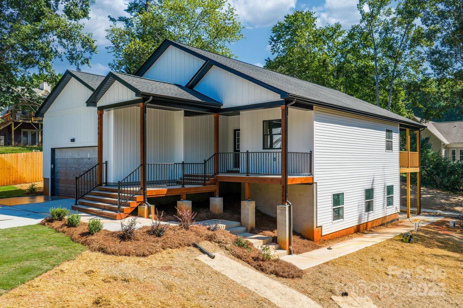 Property Photo: 4204 9th Street NE NC 28601