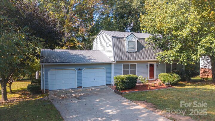 Property Photo: 307 Maplewood Drive NC 28655